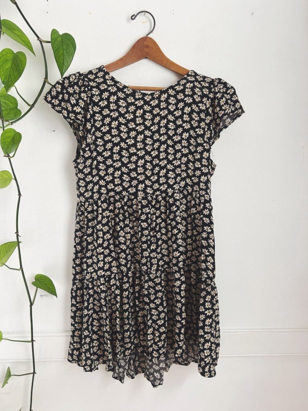 Floral Black & White Short Sleeve Babydoll Dress Open Back Tie Daisy Print S Ame - Picture 6 of 10